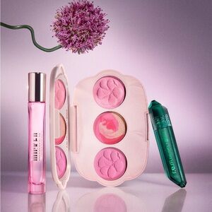 REM Beauty WICKED Cherry Blossom Blush Palette,/Lip OilMakeup Set